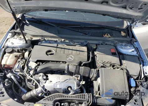 2021 Mercedes-Benz A 220 4Matic z USA, uszkodzony, nr VIN W1K3G4FB8MJ267109